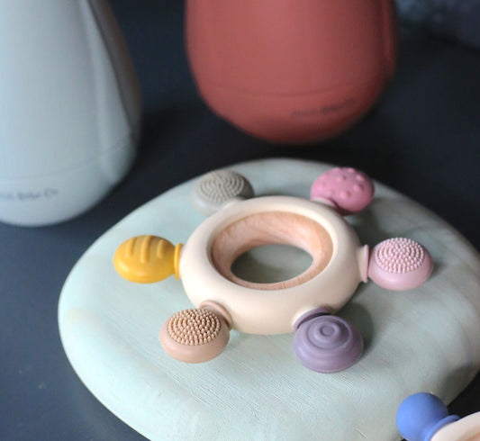 Minimal Teething Ring